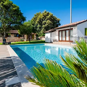  Villa Antica